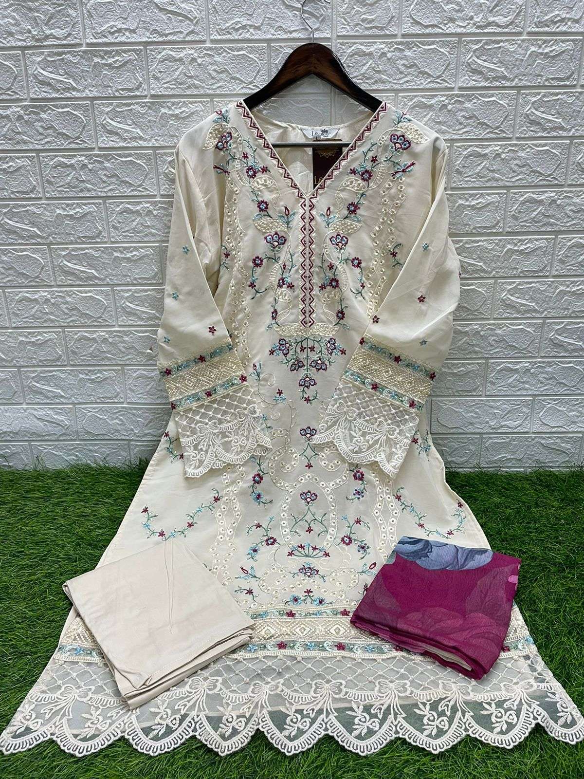 Image 4
