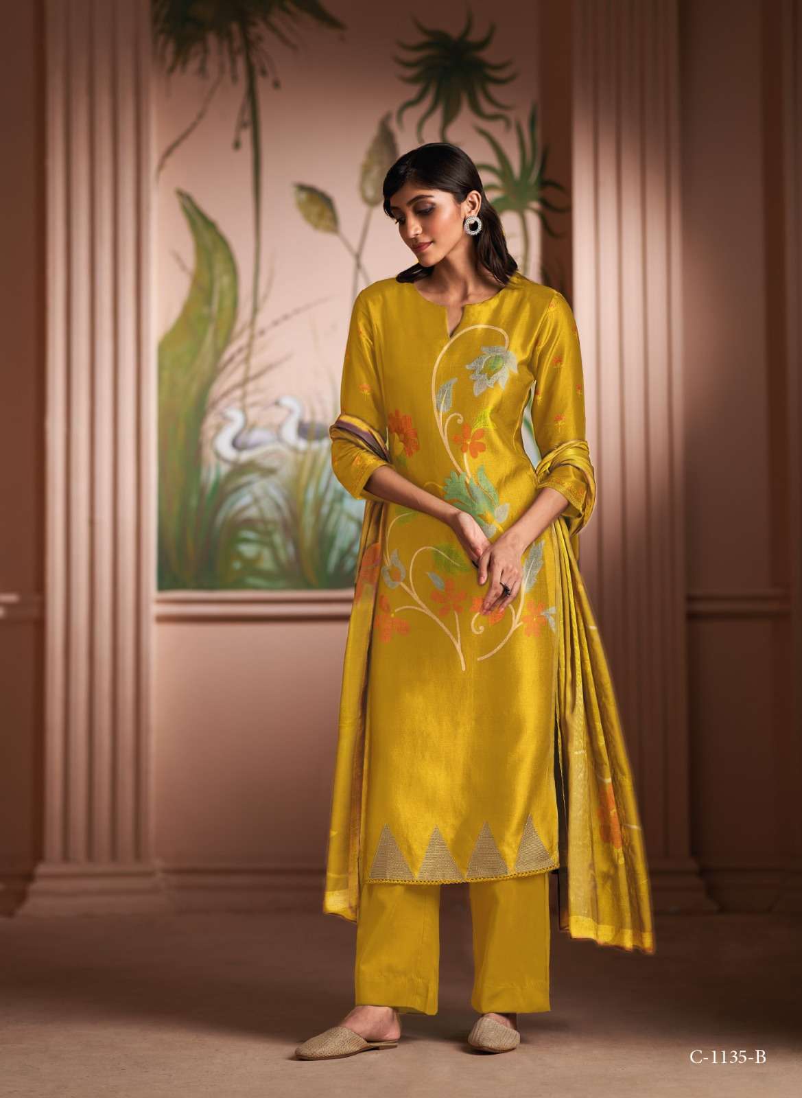 Ganga Shanaya 1135 B Wedding Function Suit Online Collection